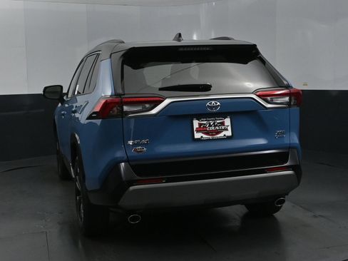 Used 2025 Toyota RAV4 XSE image 4