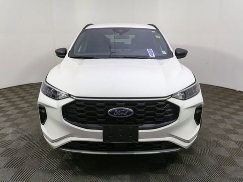 Used 2024 Ford Escape ST-Line w/ Tech Pack #1 AWD/4WD image 4