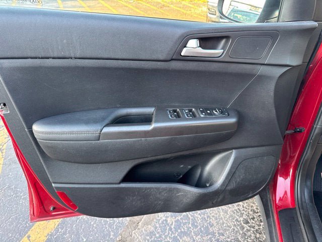 Used 2019 Kia Sportage LX FWD image 8