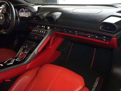 Used 2017 Lamborghini Huracan LP 580-2 RWD image 12