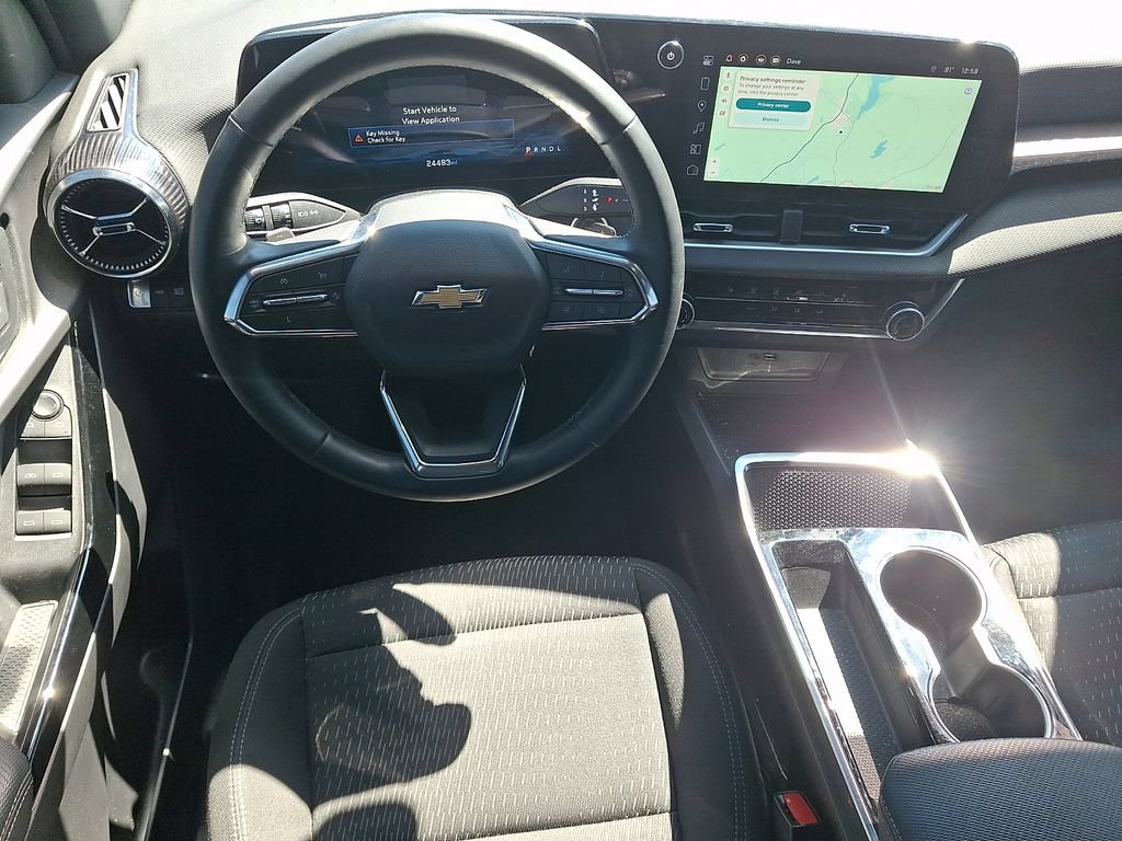 Certified 2025 Chevrolet Equinox LT w/ Safety and Technology Package AWD/4WD image 11