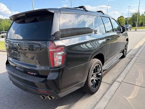 Used 2023 Chevrolet Suburban RST w/ Sport Performance Package AWD/4WD image 5
