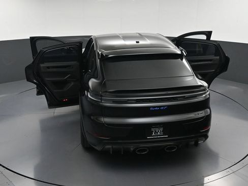 Used 2024 Porsche Cayenne Turbo GT AWD/4WD image 36