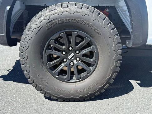 Used 2025 Ford F150 Raptor AWD/4WD image 32