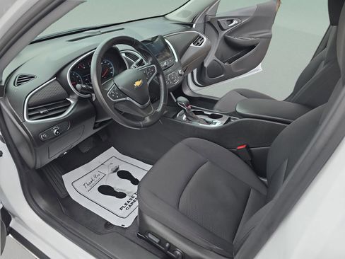 Used 2022 Chevrolet Malibu RS image 12