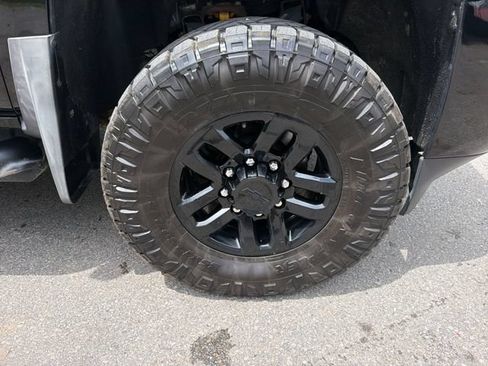 Used 2018 Chevrolet Silverado 2500 LTZ w/ Midnight Edition AWD/4WD image 30