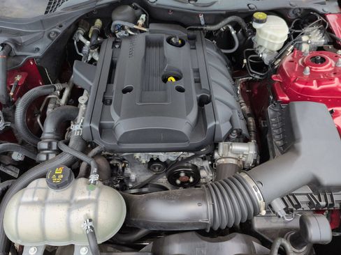 Used 2021 Ford Mustang Coupe RWD image 28