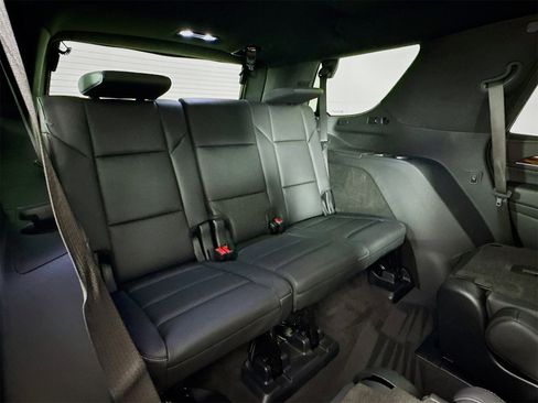 Used 2024 Cadillac Escalade Luxury image 28