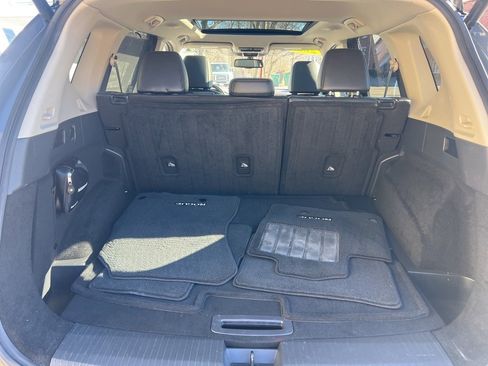 Used 2021 Nissan Rogue SL w/ Premium Package image 27
