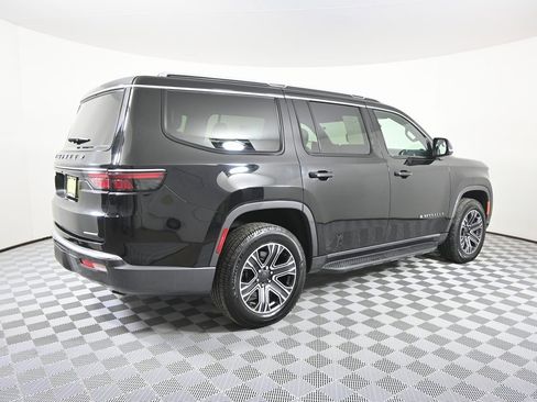 Used 2022 Jeep Wagoneer Series III image 6