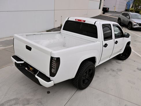 Used 2004 Chevrolet Colorado LS image 26