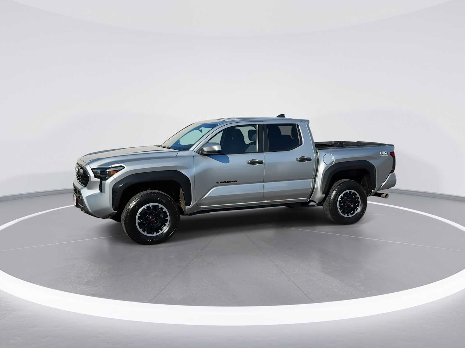 Used 2024 Toyota Tacoma TRD Off-Road AWD/4WD image 4