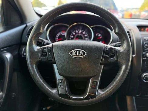 Used 2013 Kia Sorento LX AWD/4WD image 25