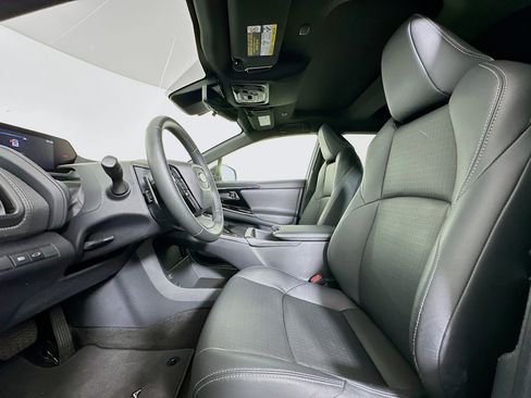 Used 2023 Subaru Solterra AWD image 13