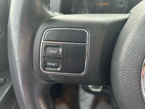Used 2014 Jeep Patriot High Altitude FWD image 19