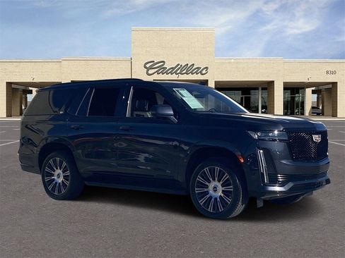 Used 2023 Cadillac Escalade Sport Platinum image 3