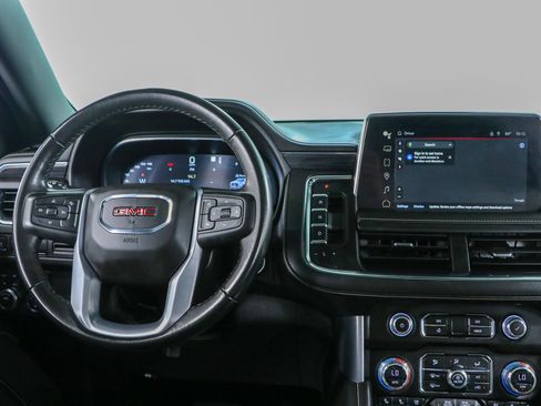 Used 2023 GMC Yukon XL SLT AWD/4WD image 18