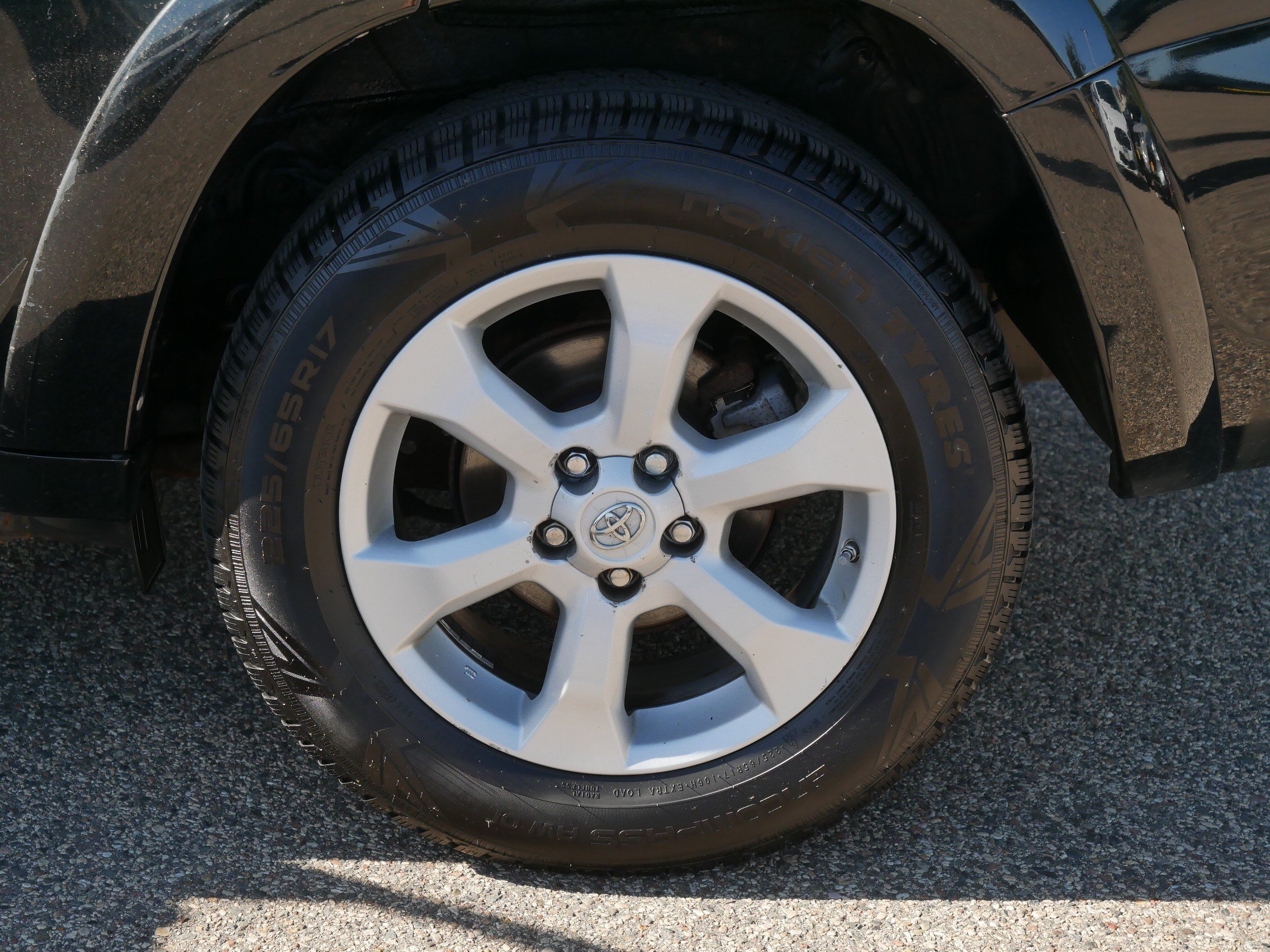 Used 2011 Toyota RAV4 Limited w/ Limited Extra Value Pkg AWD/4WD image 15