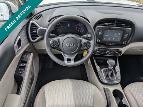 Used 2021 Kia Soul LX FWD image 15