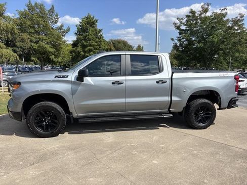 Used 2023 Chevrolet Silverado 1500 Custom Trail Boss w/ LPO, Dark Essentials Package AWD/4WD image 10
