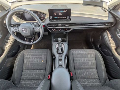 Certified 2025 Honda HR-V LX image 20