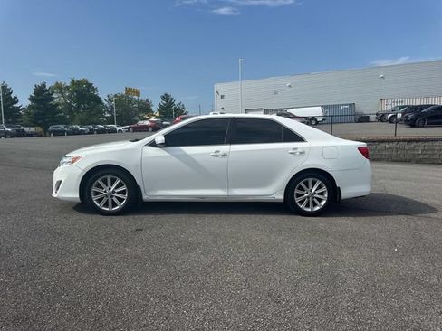Used 2012 Toyota Camry XLE FWD image 8