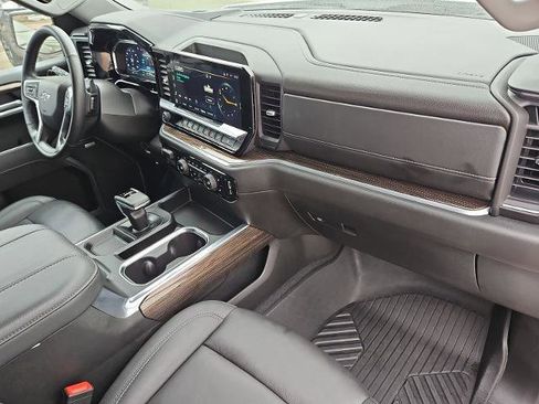 Used 2025 Chevrolet Silverado 1500 RST image 28