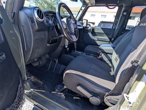 Used 2015 Jeep Wrangler Unlimited Sahara w/ Connectivity Group image 14