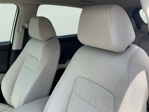 Used 2026 Honda HR-V LX image 20