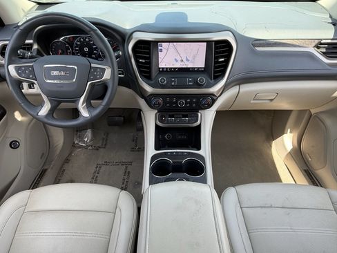 Used 2023 GMC Acadia Denali w/ Denali Ultimate Package FWD image 2