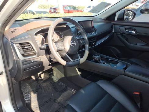 Certified 2023 Nissan Rogue SV w/ SV Premium B Package FWD image 23