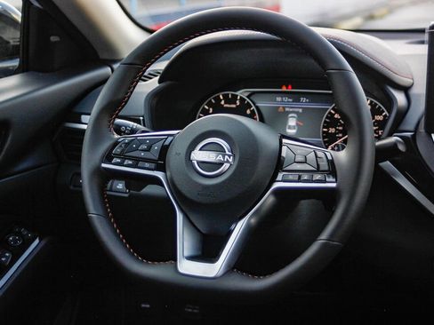 New 2025 Nissan Altima 2.5 SR w/ SR Premium Package image 18