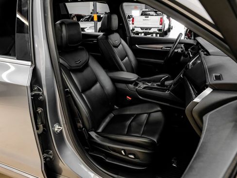 Used 2021 Cadillac XT6 Luxury FWD image 41