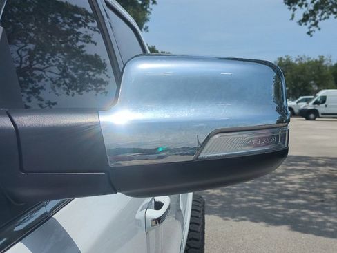 Used 2022 RAM 1500 Limited w/ Body Color Bumper Group AWD/4WD image 13