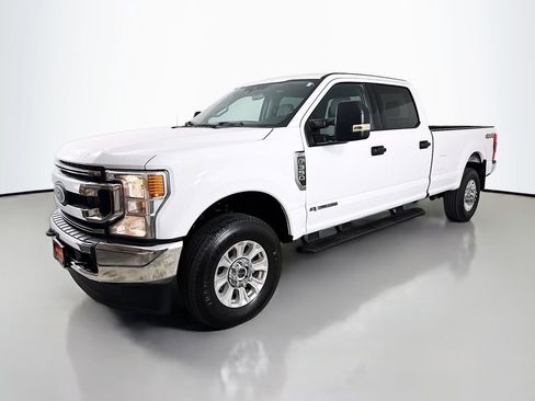 Used 2022 Ford F350 XLT image 3