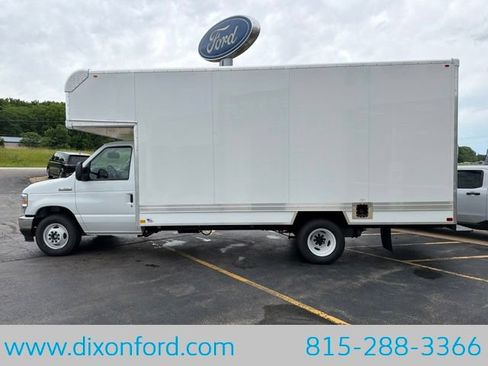 New 2027 Ford E-350 and Econoline 350 Super Duty w/ Power Equipment Group RWD image 4