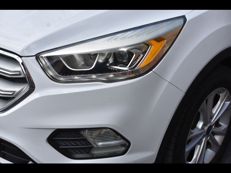 Used 2019 Ford Escape SEL FWD image 45
