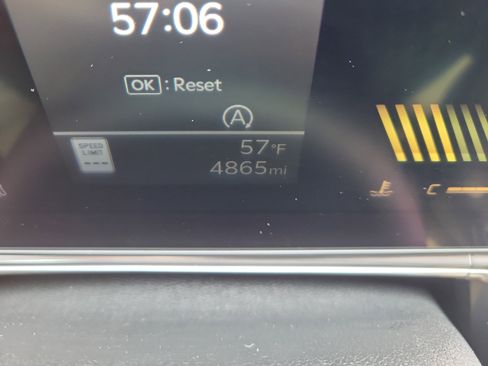 Certified 2025 Kia Sorento EX w/ Panoramic Sunroof Package image 27