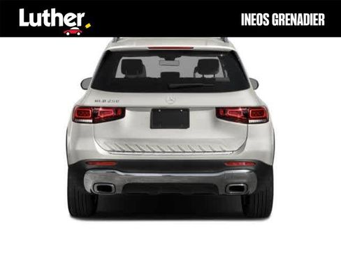 Used 2021 Mercedes-Benz GLB 250 4MATIC image 5
