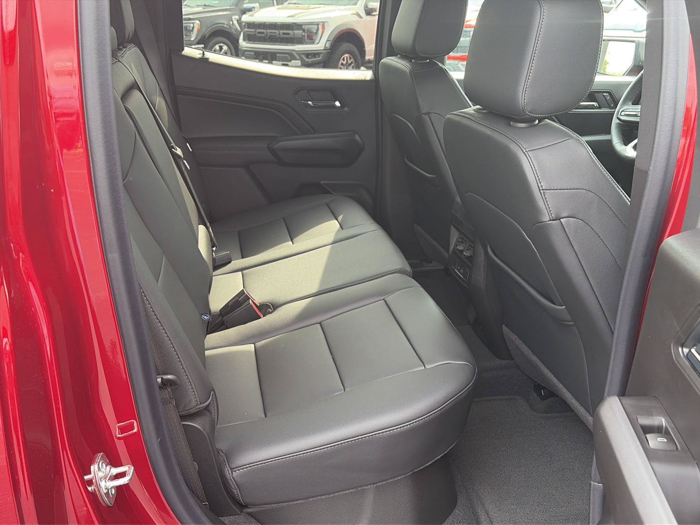 New 2026 Chevrolet Colorado LT w/ LT Convenience Package AWD/4WD image 15