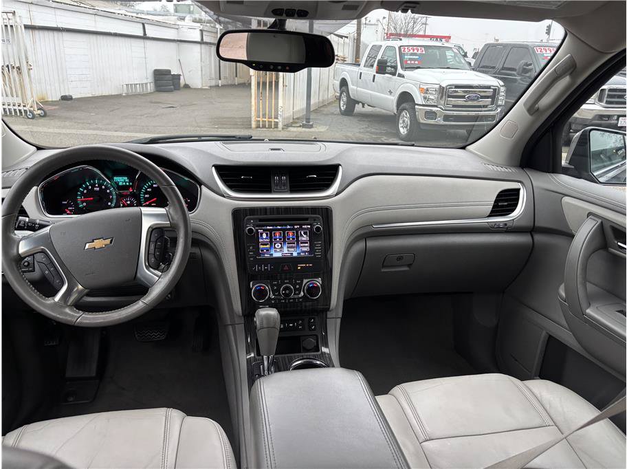 Used 2013 Chevrolet Traverse LT AWD/4WD image 8