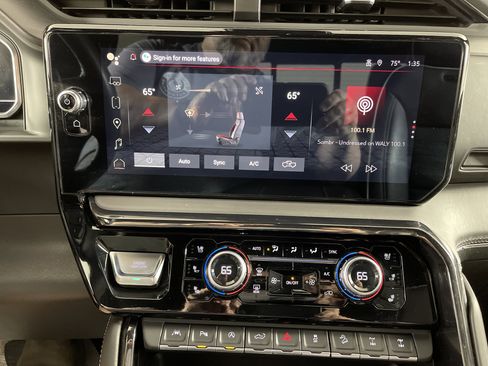 Used 2023 GMC Sierra 1500 AT4X image 26