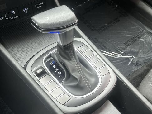 Used 2024 Hyundai Kona SE FWD image 28