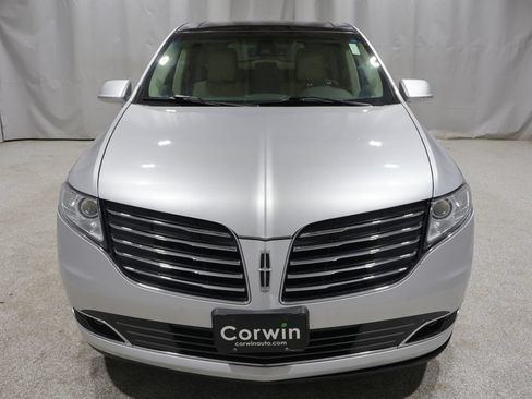 Used 2019 Lincoln MKT AWD image 7
