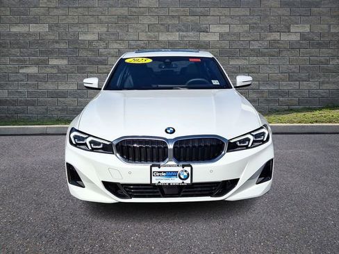 Used 2025 BMW 330i xDrive Sedan w/ Driving Assistance Package AWD/4WD image 2
