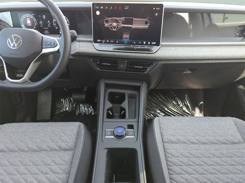New 2026 Volkswagen Tiguan S image 33