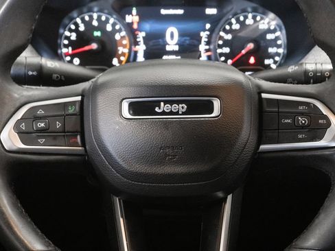 Used 2023 Jeep Compass Latitude AWD/4WD image 18