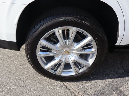 Used 2023 Chevrolet Tahoe High Country w/ Premium Package AWD/4WD image 43