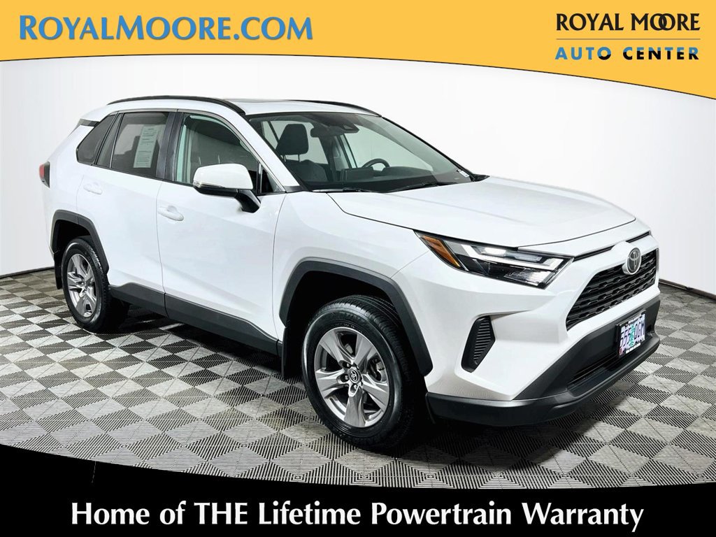 Used 2025 Toyota RAV4 XLE w/ Convenience Package AWD/4WD image 1