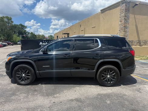 Used 2019 GMC Acadia SLT FWD image 2
